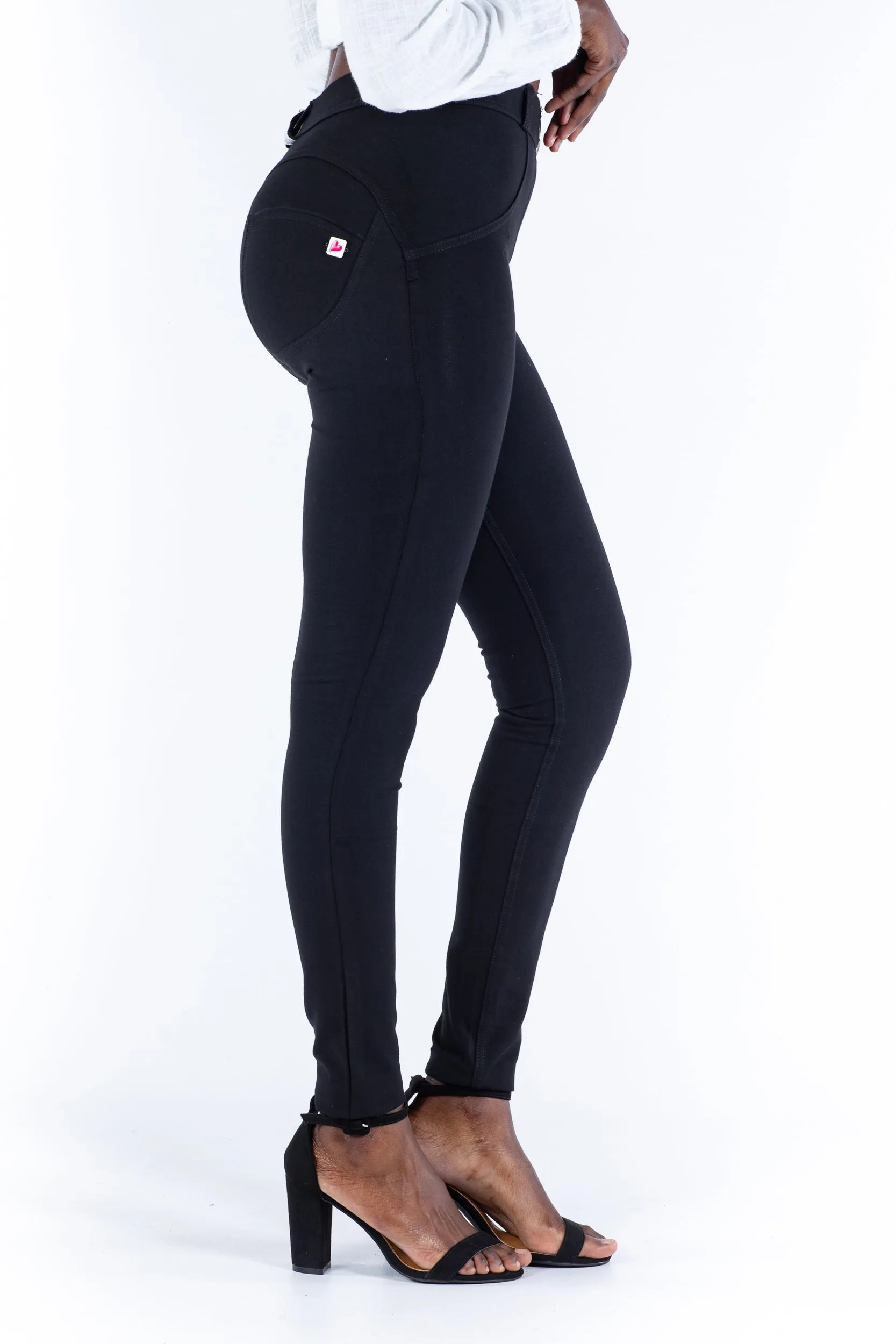 Mid waist  Butt lifting Shaping pants -  Black