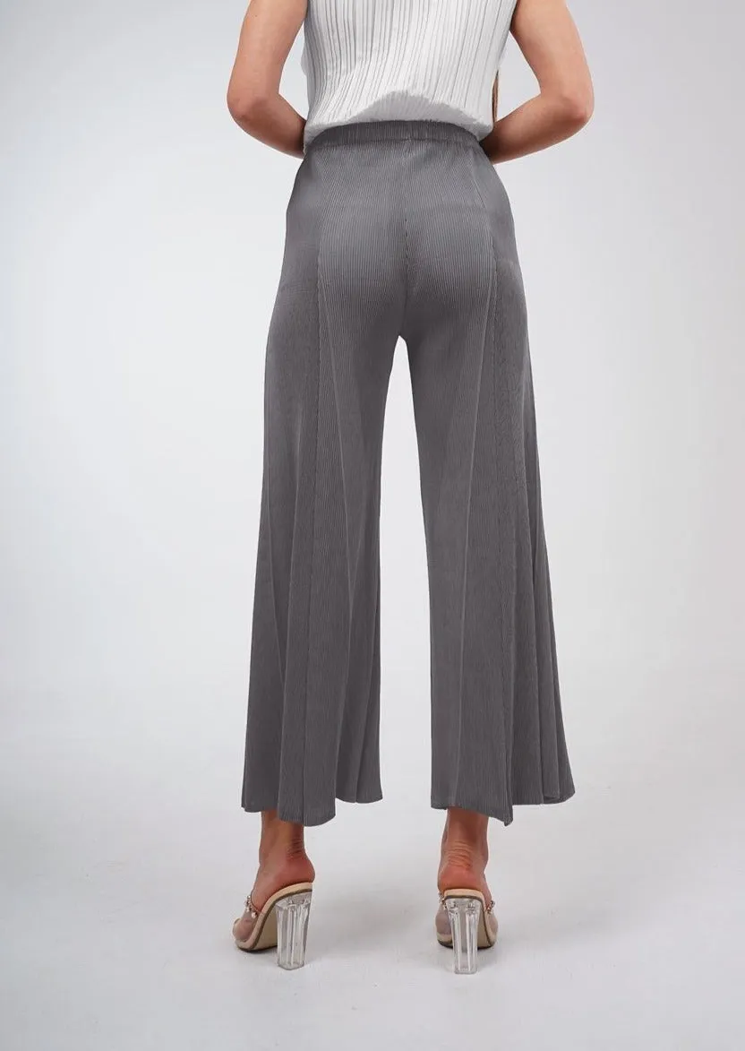 Perla Wide-Leg Pleated Pants