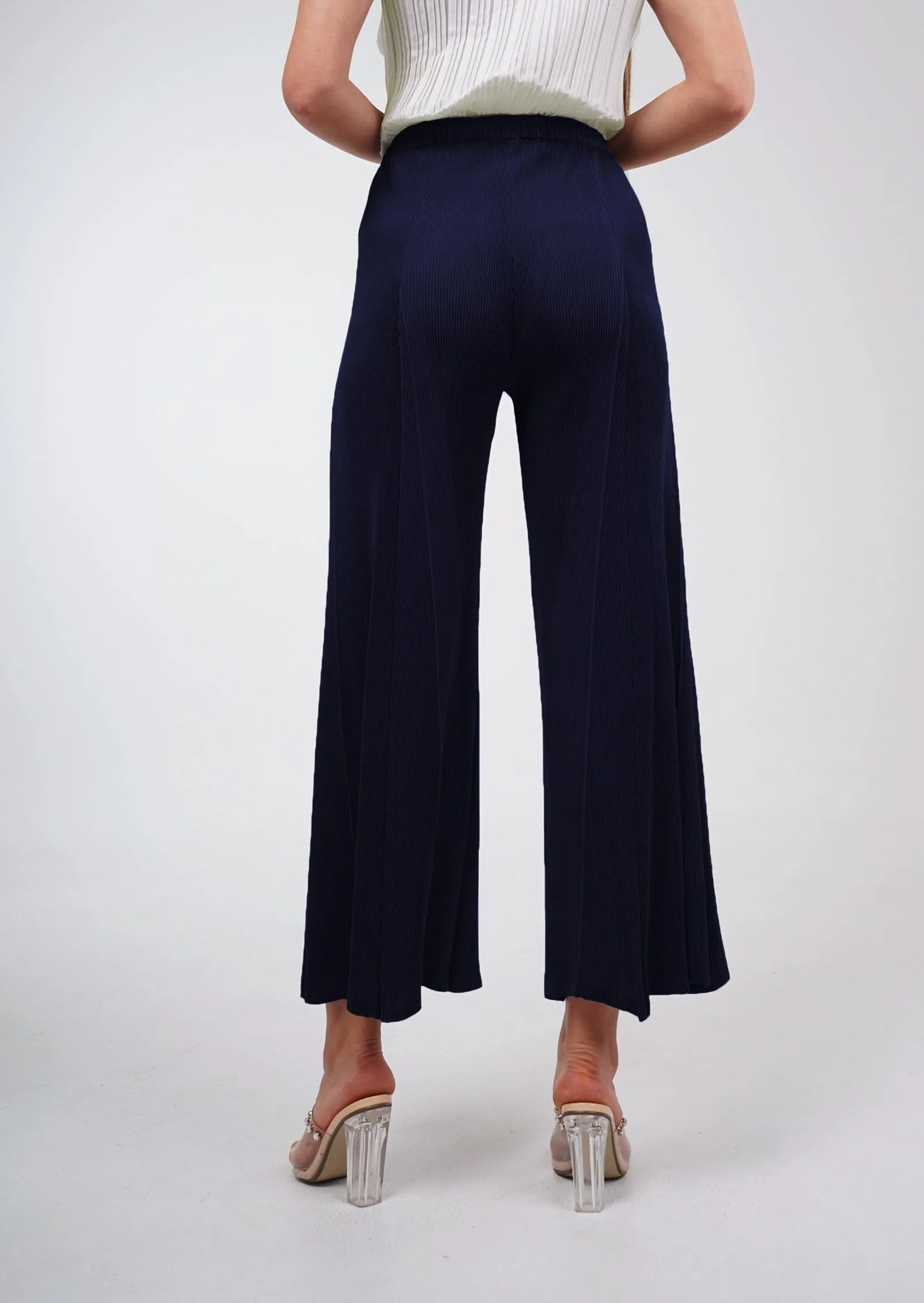 Perla Wide-Leg Pleated Pants