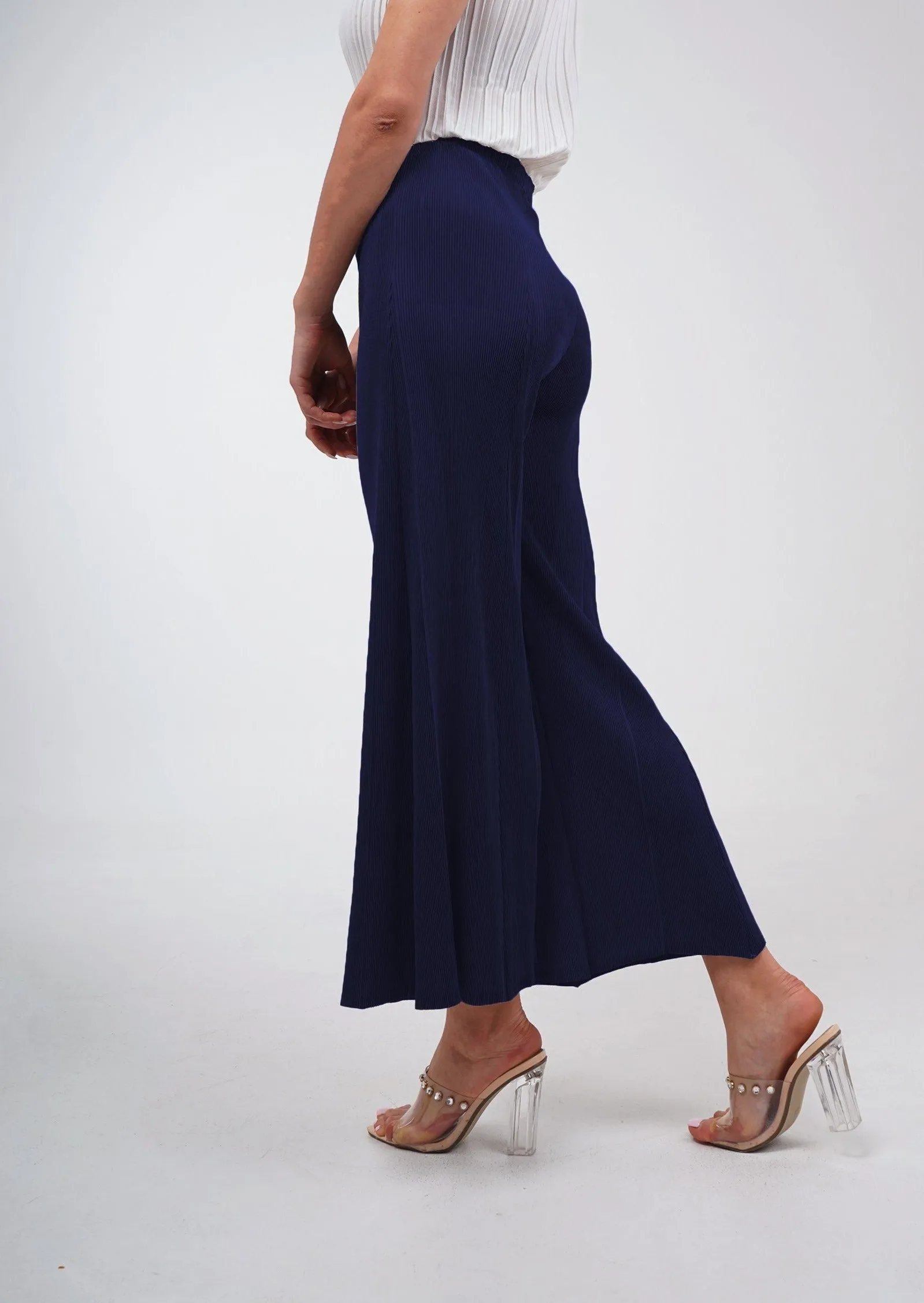 Perla Wide-Leg Pleated Pants