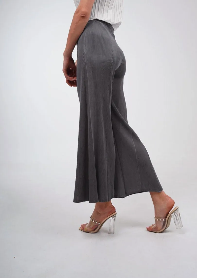 Perla Wide-Leg Pleated Pants